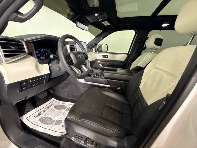Used 2025 Toyota Sequoia Capstone AWD/4WD image 16