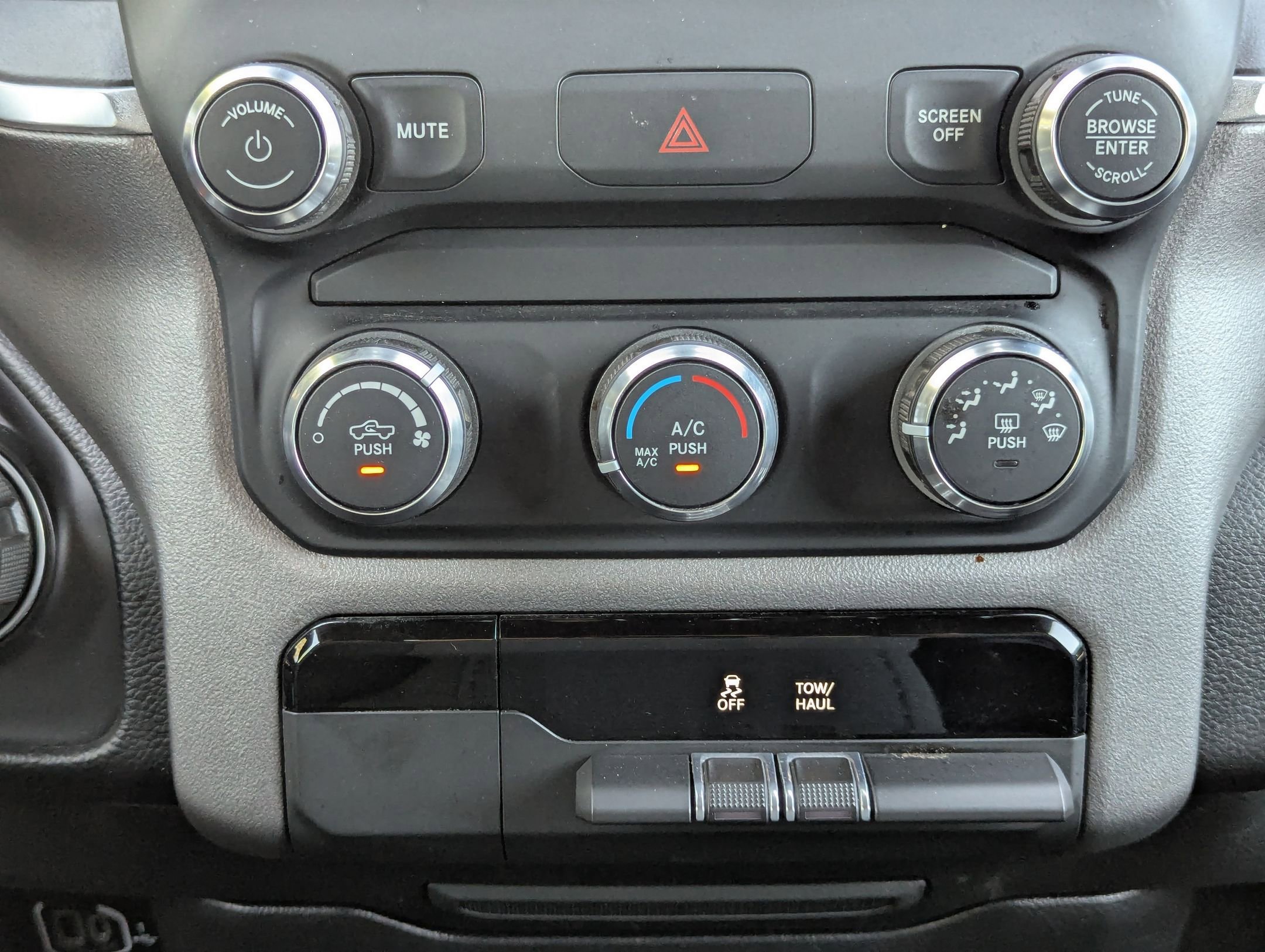 Used 2021 RAM 1500 Lone Star AWD/4WD image 19