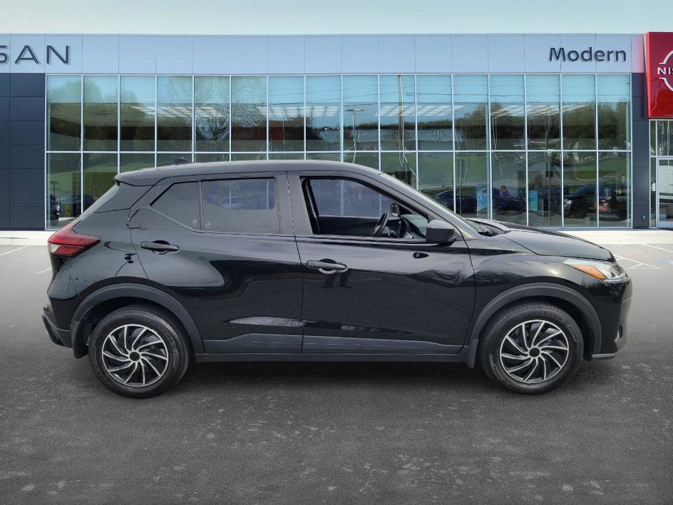 Certified 2024 Nissan Kicks S image 4