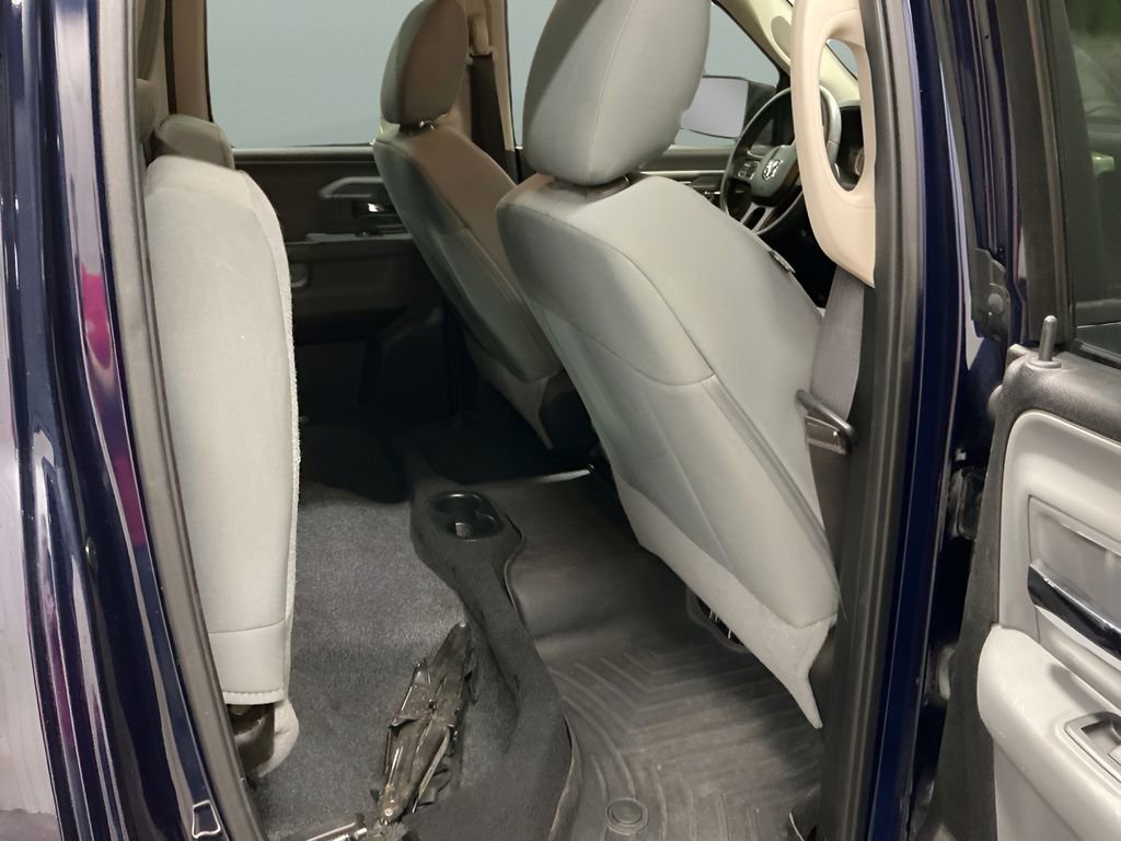 Used 2015 RAM 1500 Classic SLT image 25