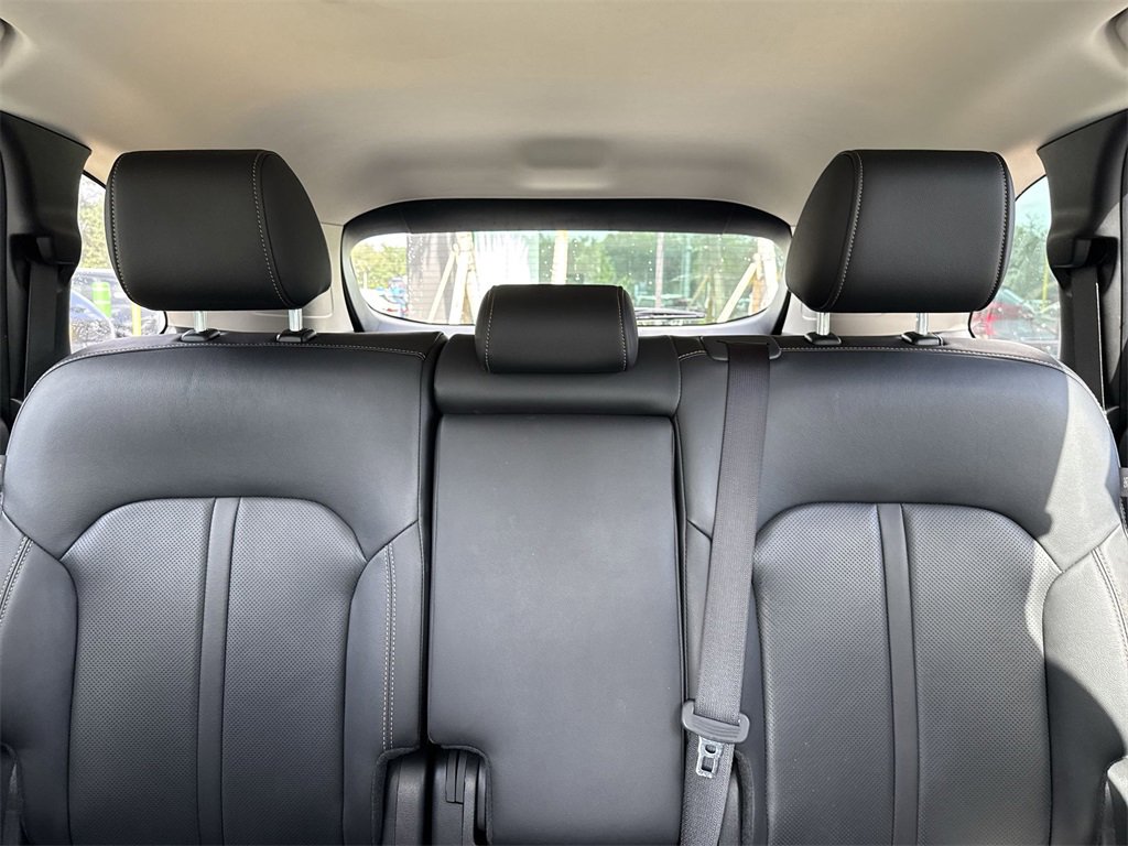 Certified 2025 MAZDA CX-70 3.3 Turbo w/ Preferred Package image 19