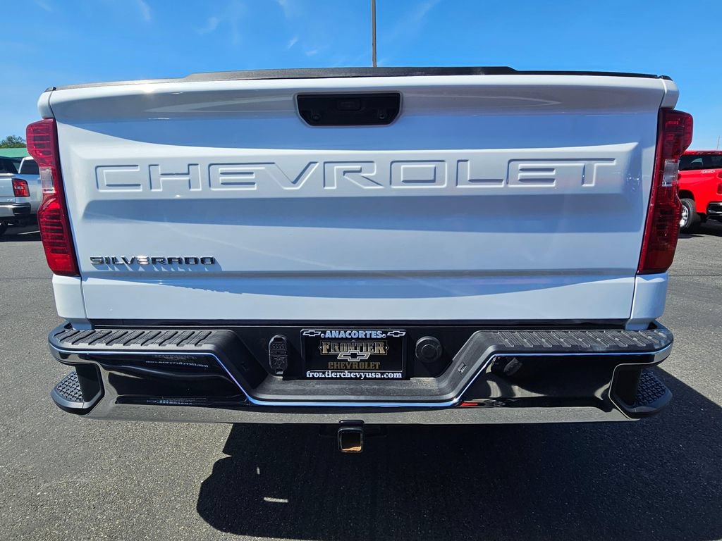 Used 2025 Chevrolet Silverado 1500 W/T RWD image 4