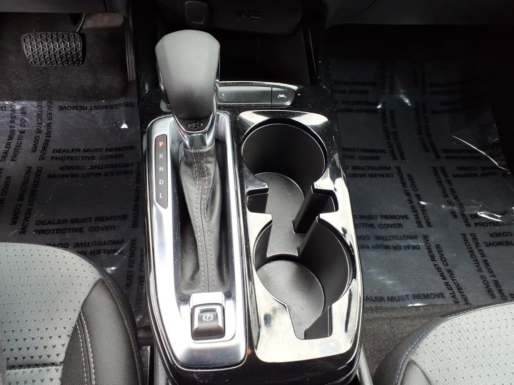 Used 2025 Chevrolet Trax LT w/ Driver Confidence Package FWD image 13