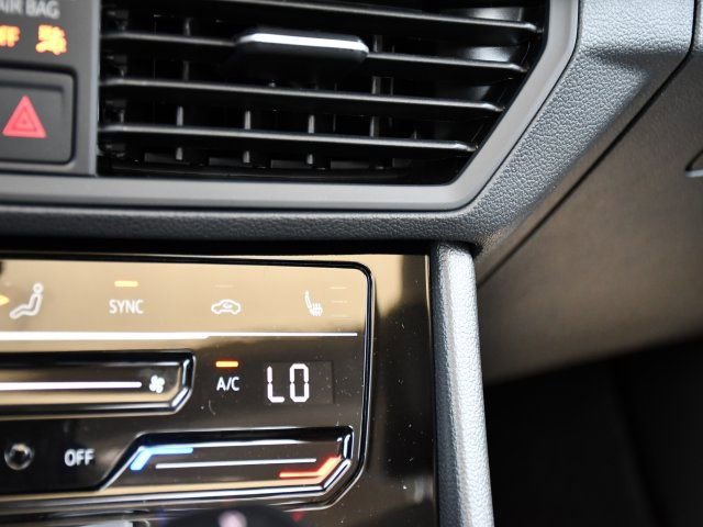 New 2026 Volkswagen Jetta SE FWD image 14