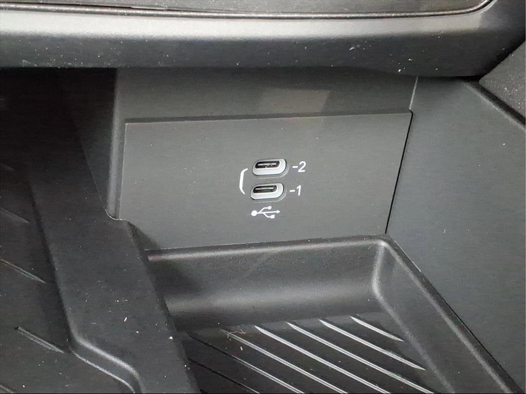 New 2026 Chrysler Pacifica Limited image 23