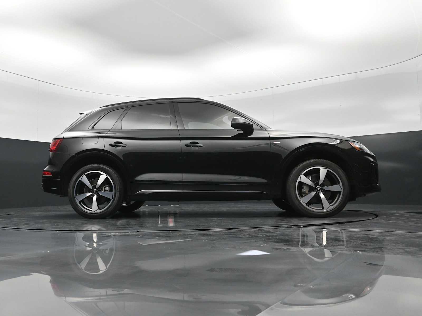 Used 2022 Audi Q5 2.0T Prestige AWD/4WD image 28