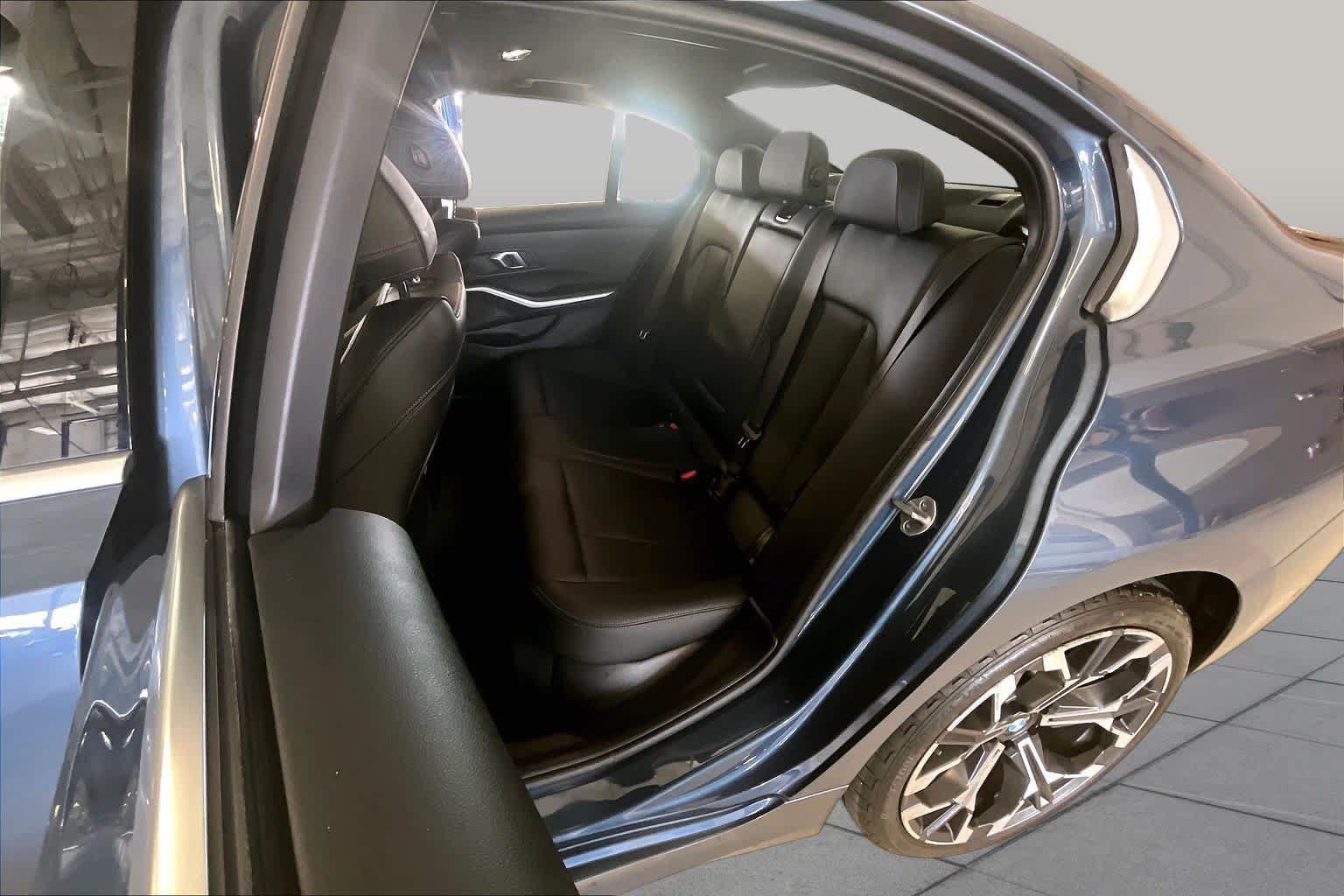 Used 2025 BMW 330i Sedan RWD image 19