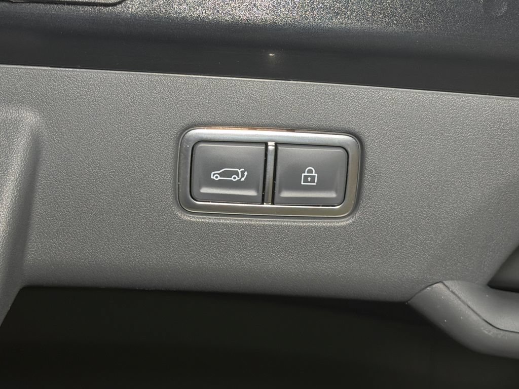 Certified 2024 Kia EV9 GT-Line AWD/4WD image 7