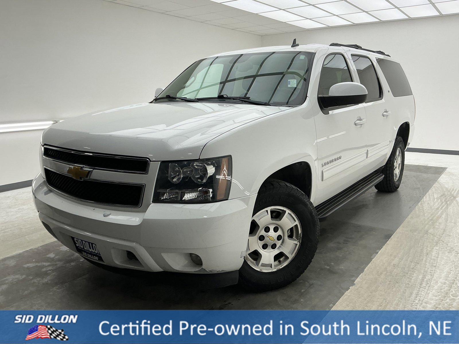 Used 2012 Chevrolet Suburban LT w/ Luxury Package image 1