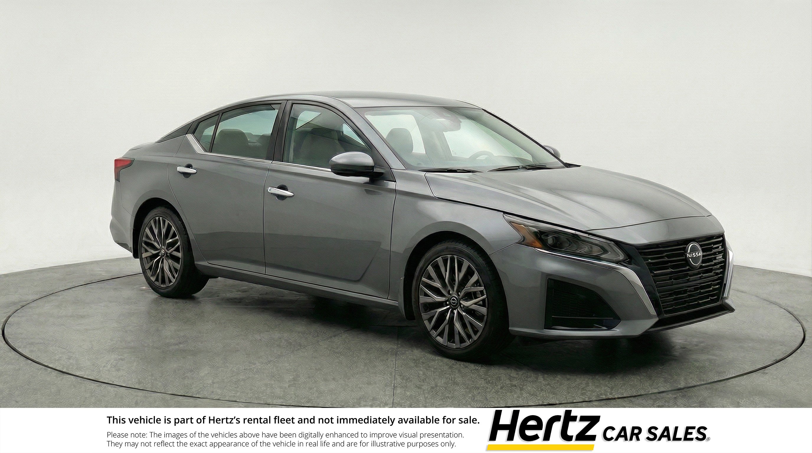 Used 2025 Nissan Altima 2.5 SV image 1