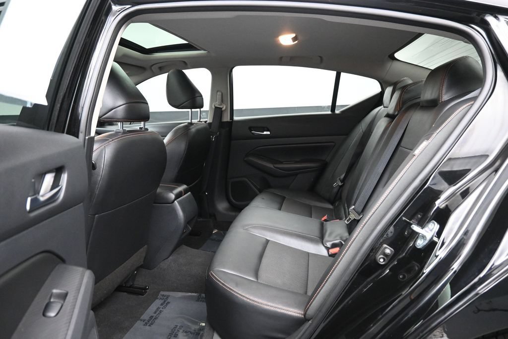 Used 2022 Nissan Altima 2.5 SR w/ Midnight Edition Package AWD/4WD image 25