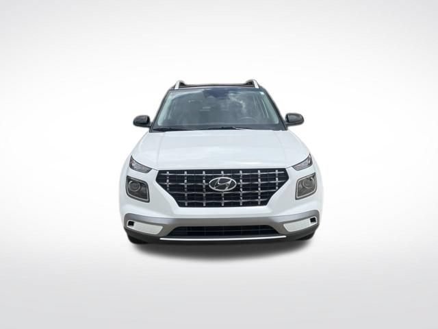 Used 2026 Hyundai Venue SEL FWD image 8