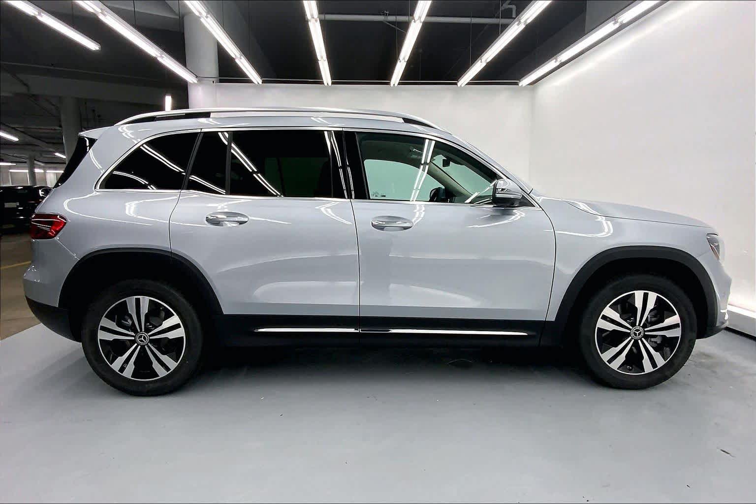 New 2026 Mercedes-Benz GLB 250 image 9