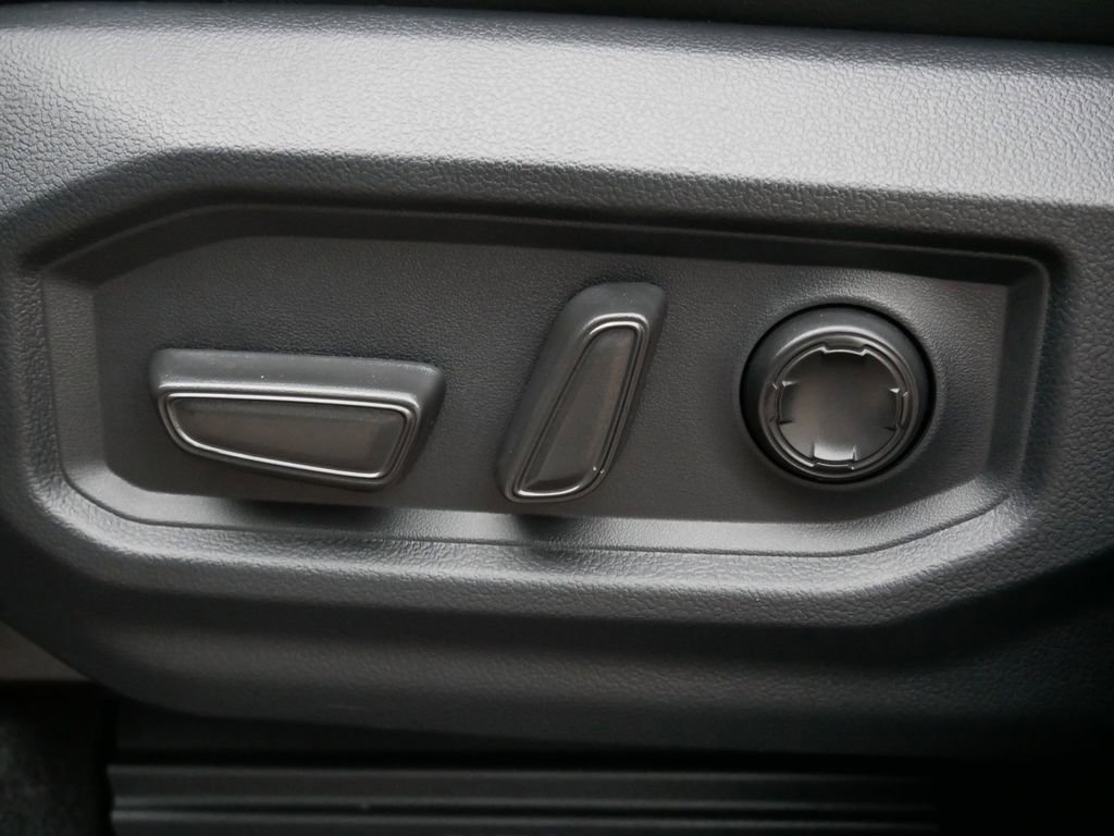 Used 2025 Toyota Sequoia Platinum image 15