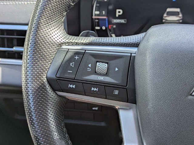 Used 2024 Mitsubishi Outlander FWD image 28