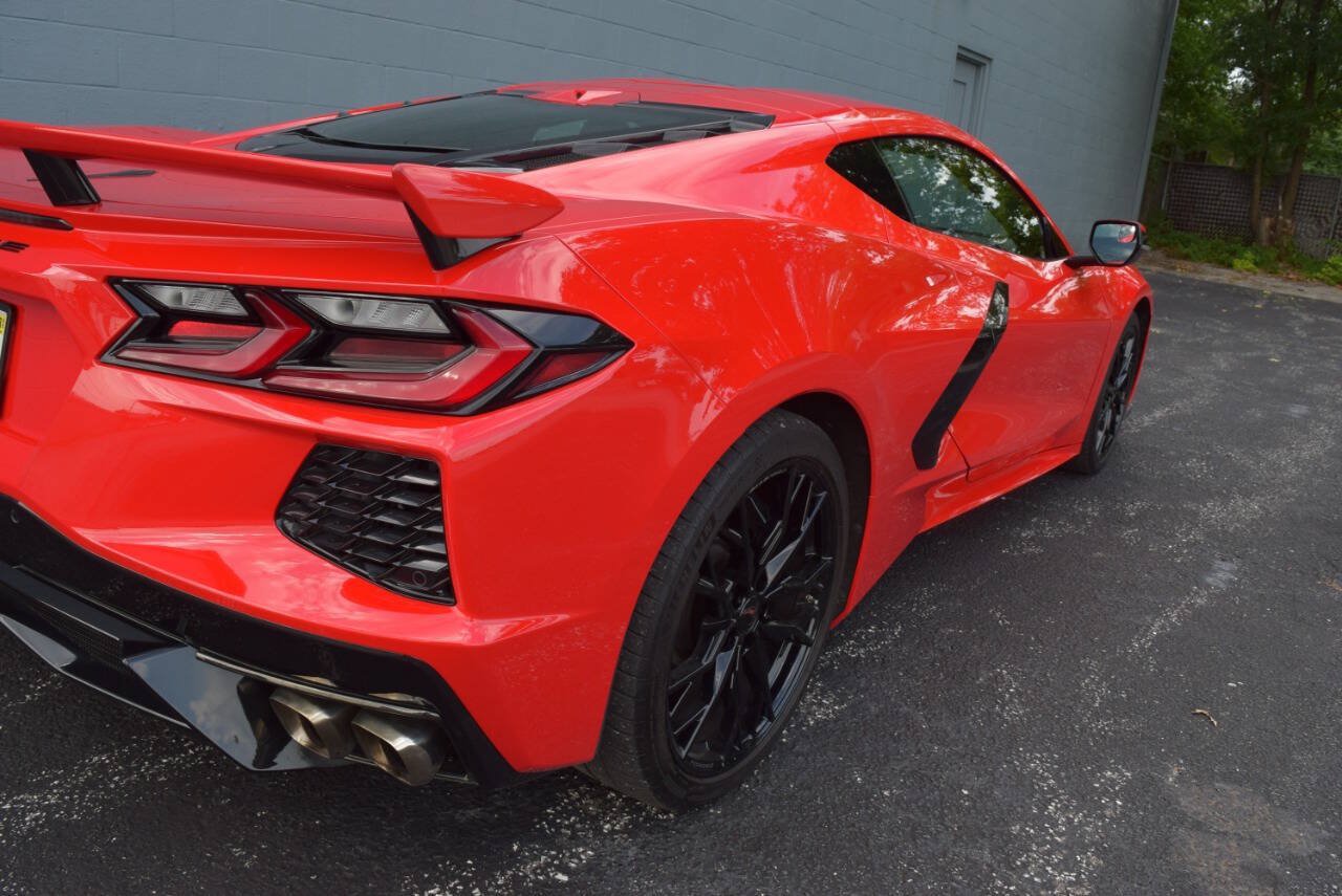 Used 2025 Chevrolet Corvette Stingray Coupe w/ Z51 Performance Package RWD image 16