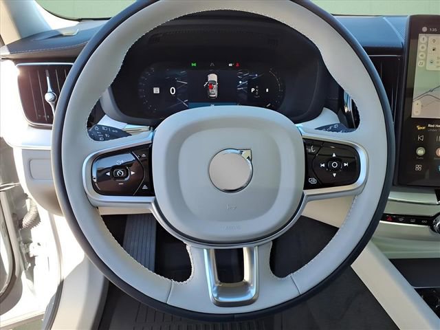 New 2026 Volvo XC60 B5 Ultra w/ Protection Package Premier image 15