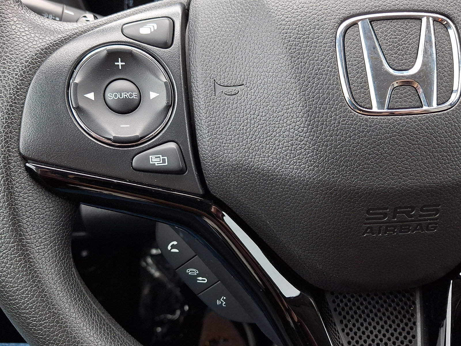 Used 2021 Honda HR-V EX image 21