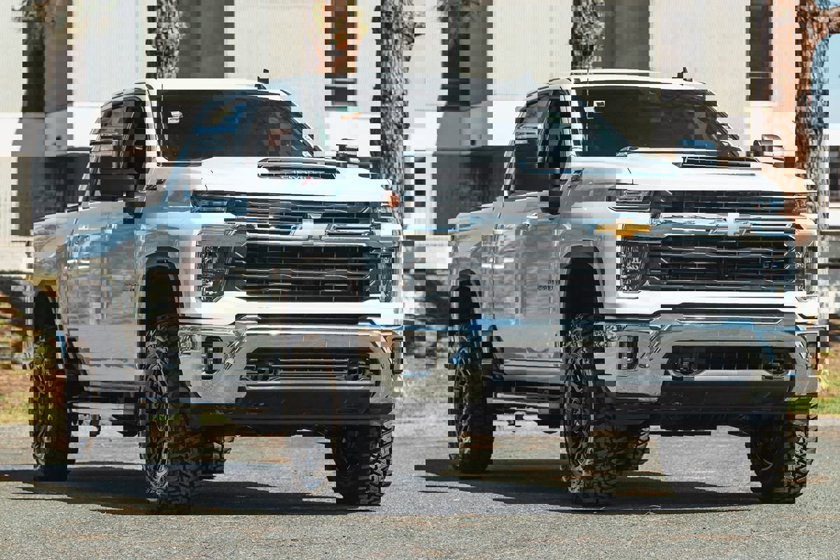 Used 2024 Chevrolet Silverado 2500 LT image 6