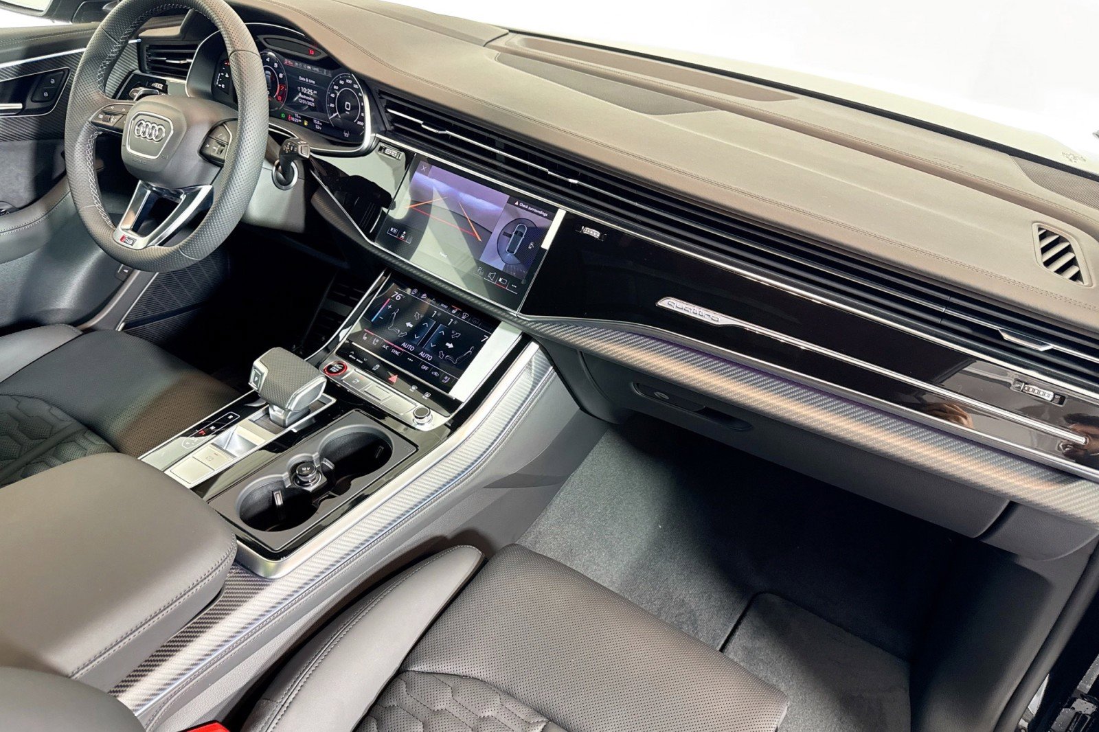 New 2026 Audi RS Q8 performance image 27