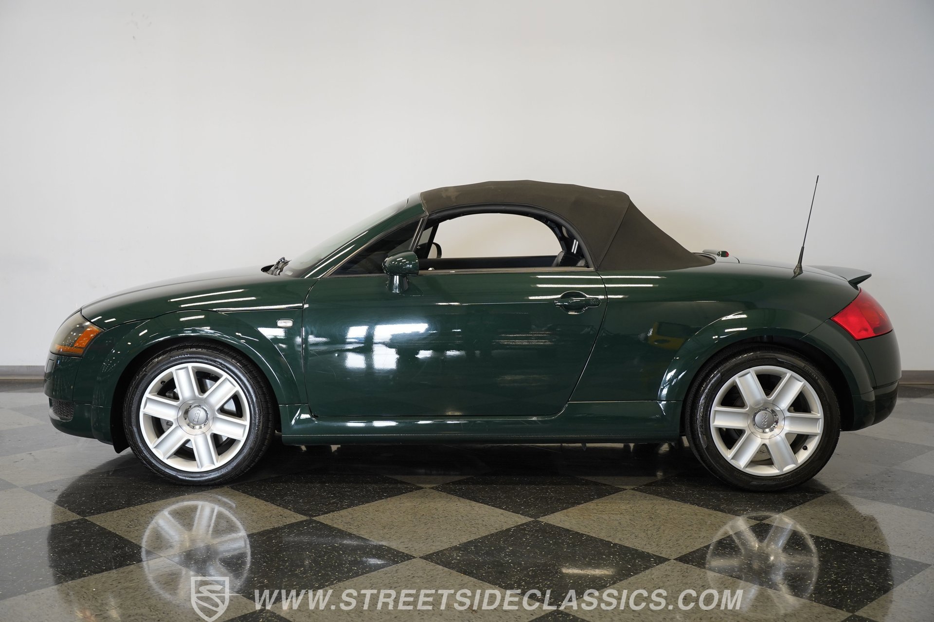 Used 2004 Audi TT 1.8T image 11