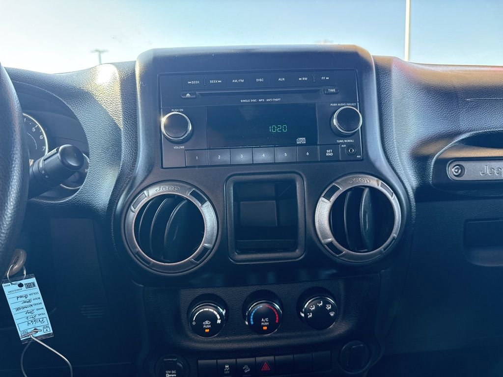 Used 2012 Jeep Wrangler Unlimited Sport image 13