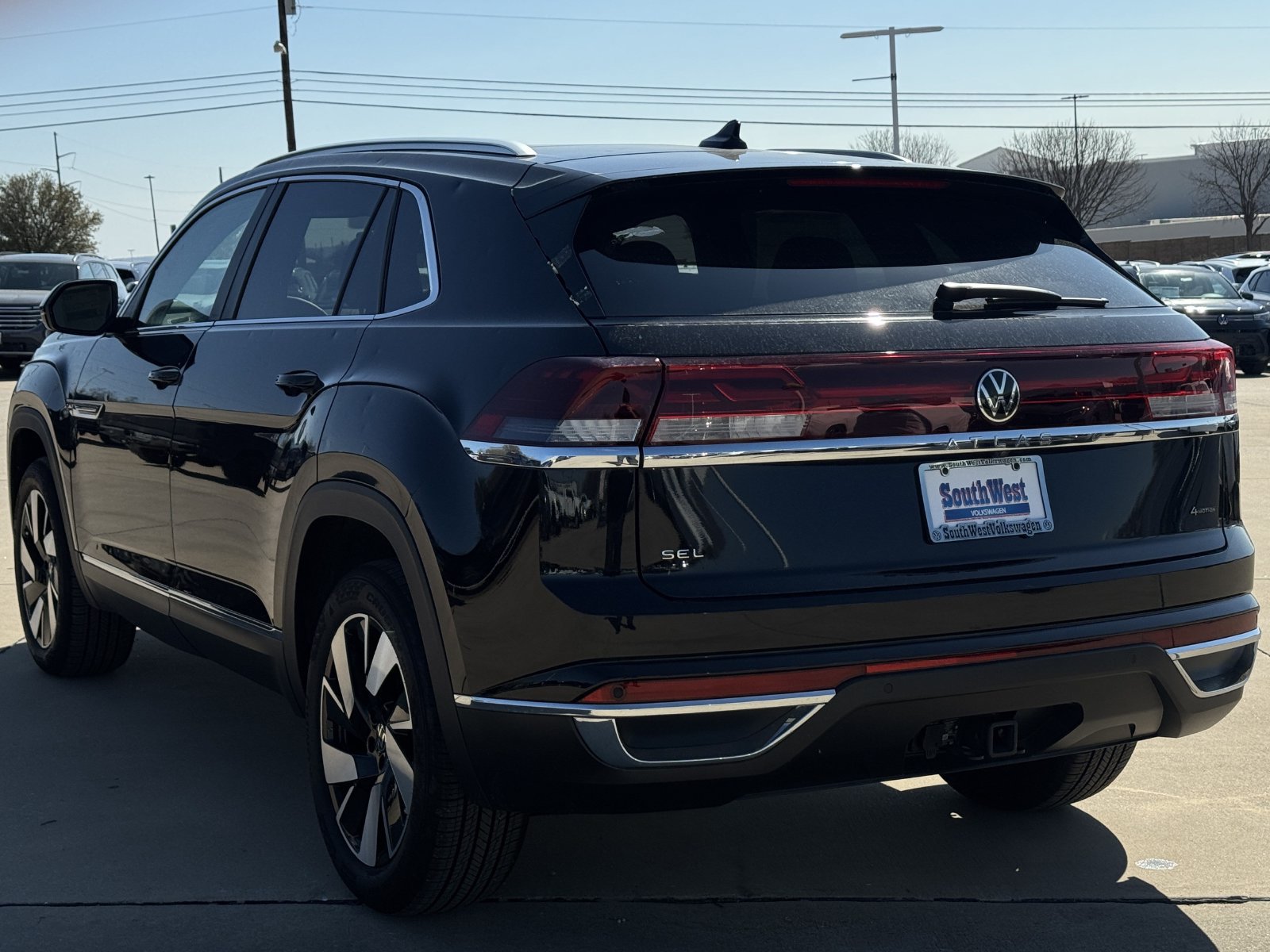 Used 2025 Volkswagen Atlas Cross Sport SEL AWD/4WD image 6
