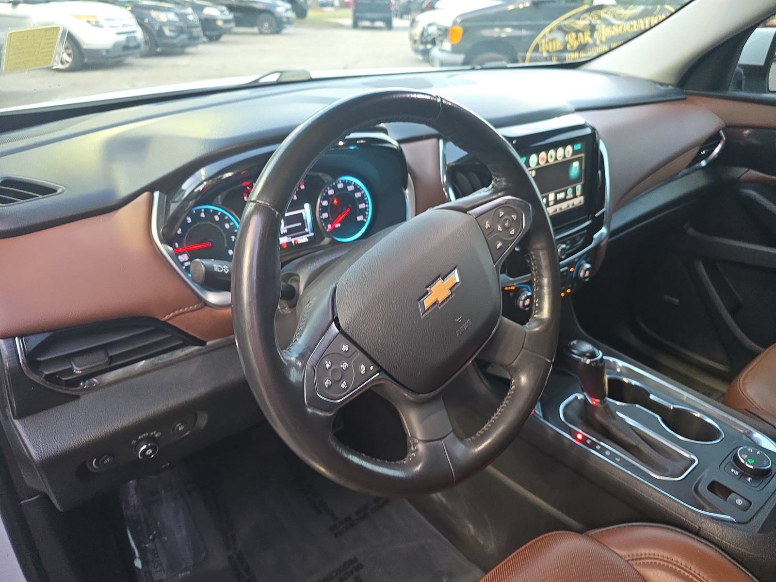 Used 2019 Chevrolet Traverse High Country AWD/4WD image 16
