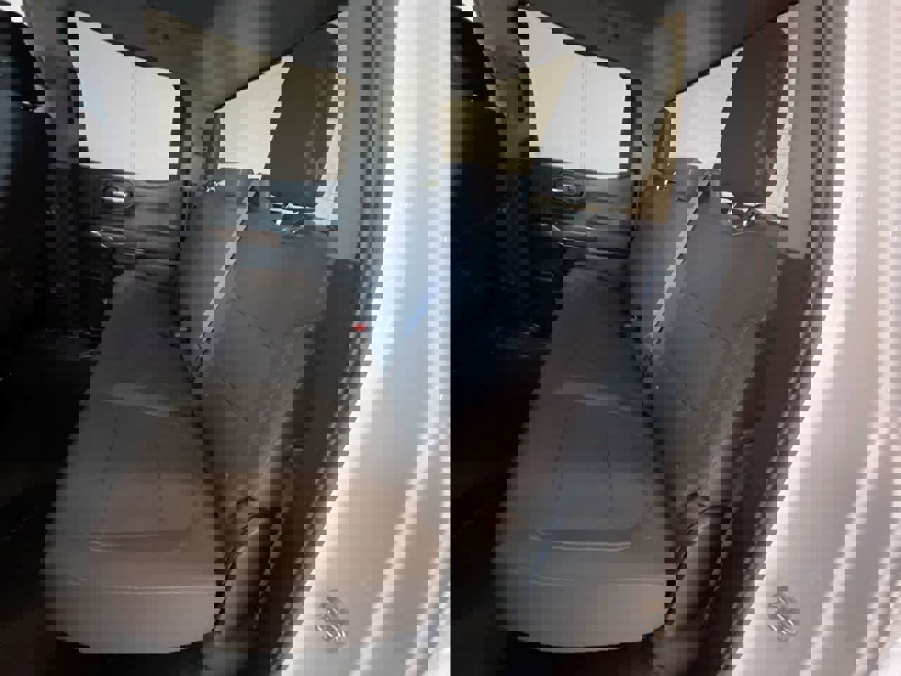 Used 2020 Chevrolet Silverado 1500 RST w/ Z71 Off-Road Package image 22