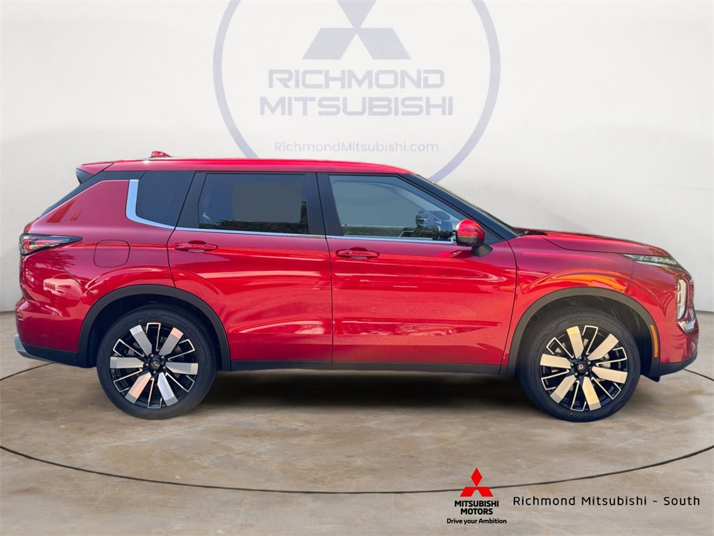 New 2025 Mitsubishi Outlander SE video 2