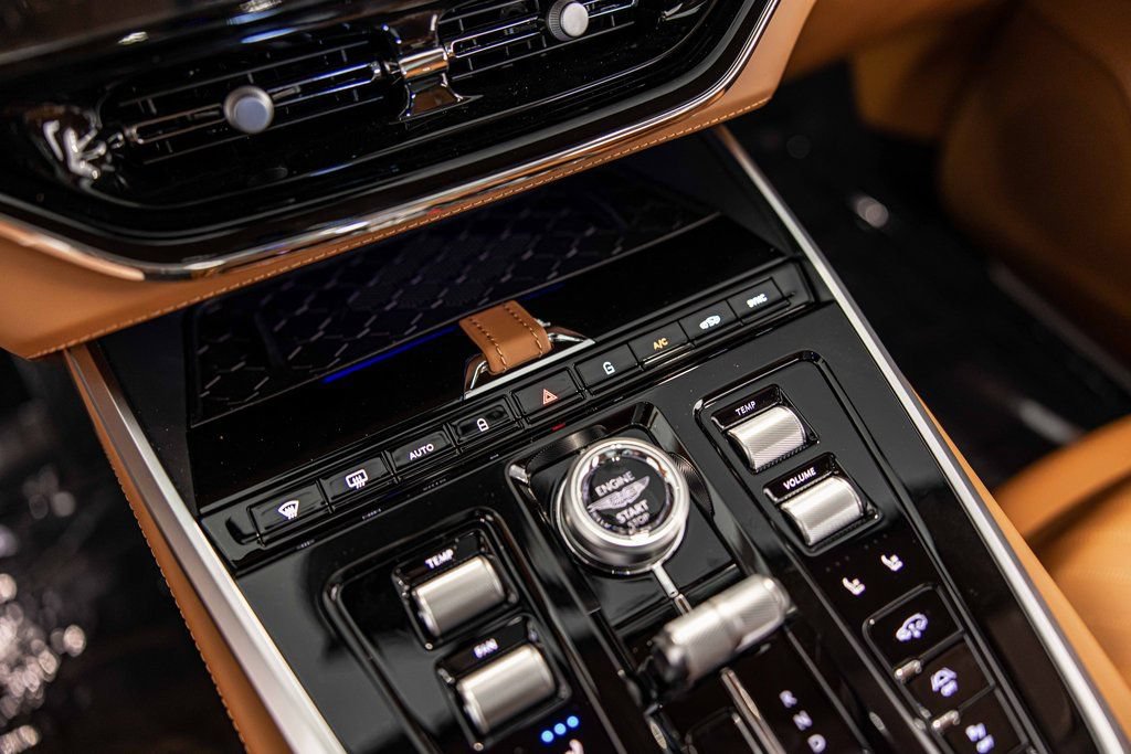 New 2026 Aston Martin DBX 707 AWD/4WD image 28