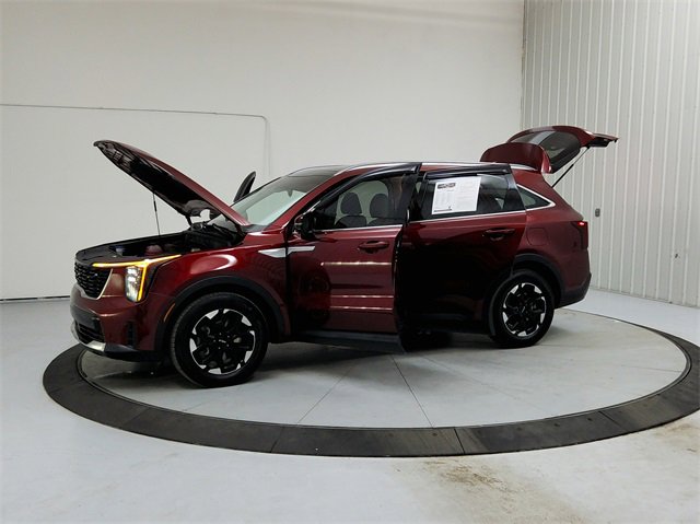 Used 2025 Kia Sorento S w/ Panoramic Sunroof Package image 11