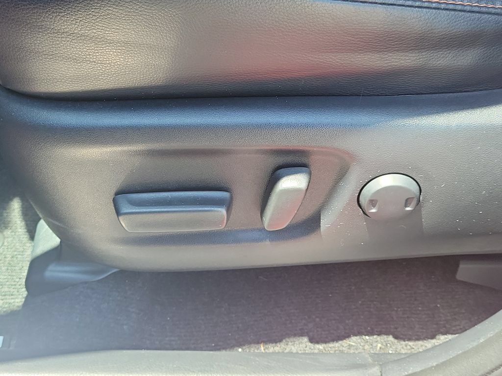 Used 2017 Toyota RAV4 SE FWD image 19