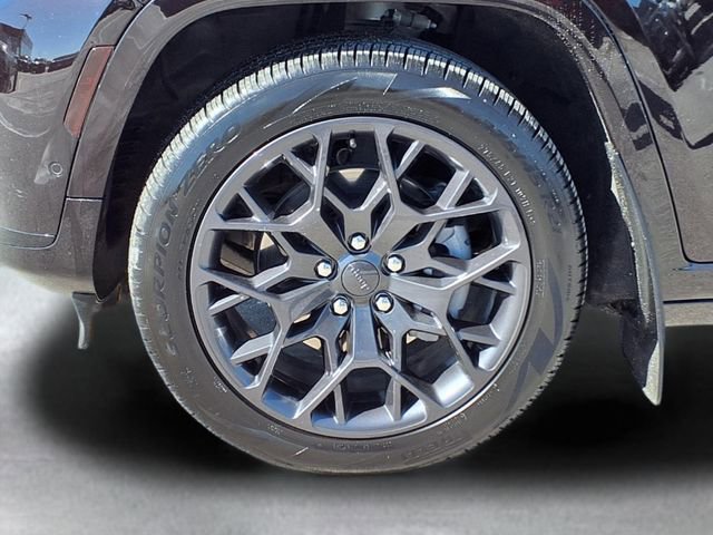 Used 2023 Jeep Grand Cherokee L Summit image 13