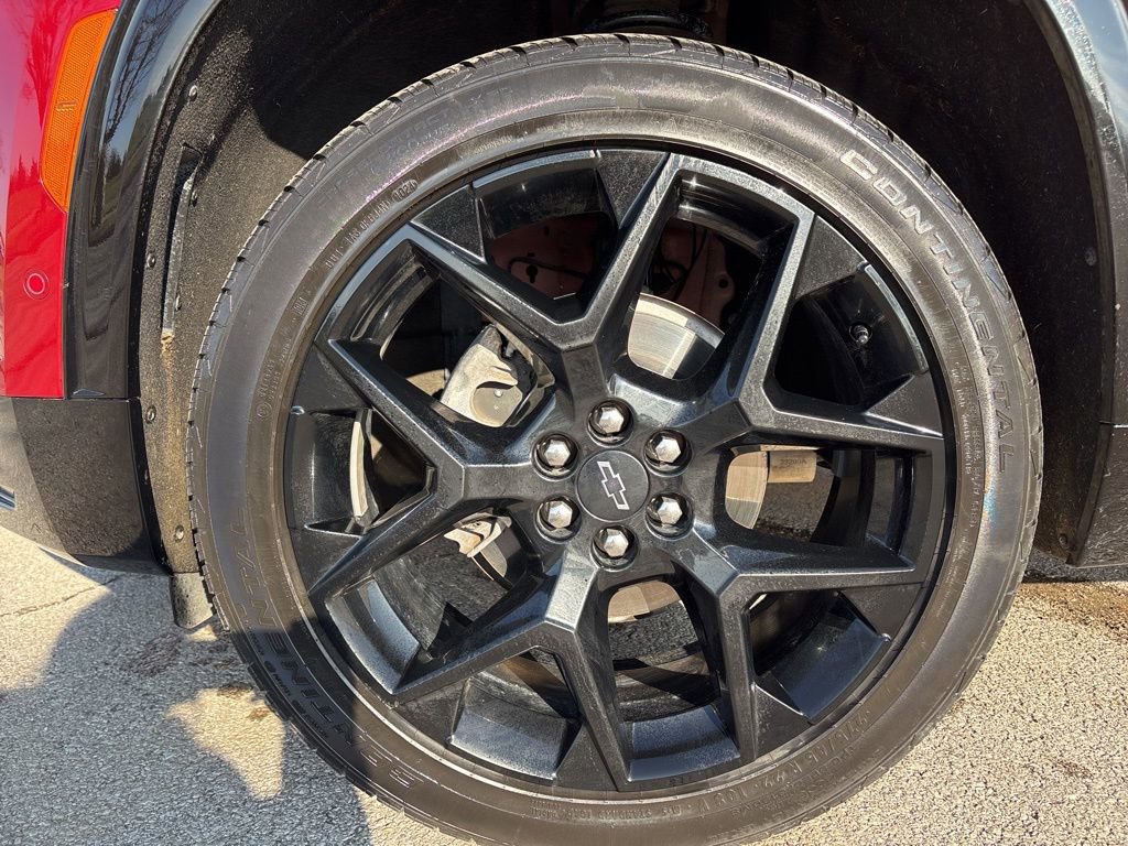 Used 2024 Chevrolet Traverse RS image 11