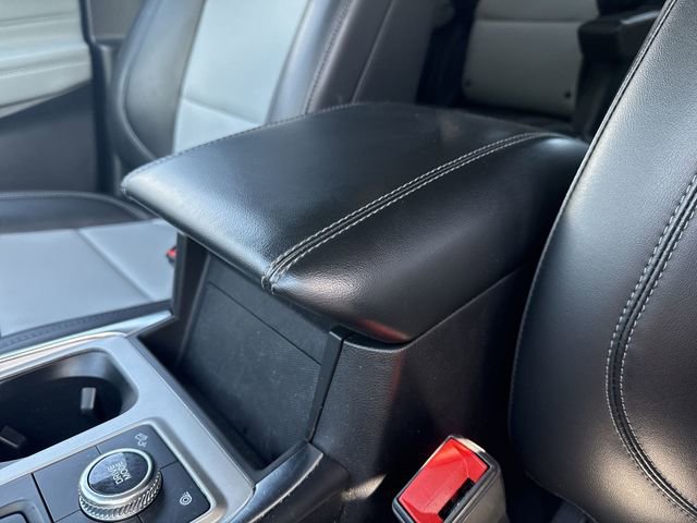 Used 2022 Ford Explorer XLT AWD/4WD image 21