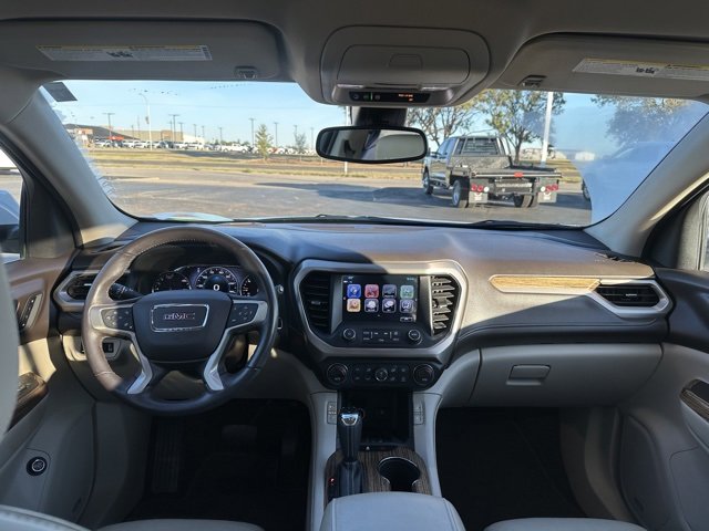Used 2019 GMC Acadia Denali image 9