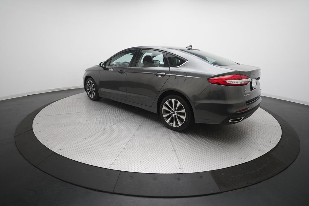 Used 2020 Ford Fusion SE image 12