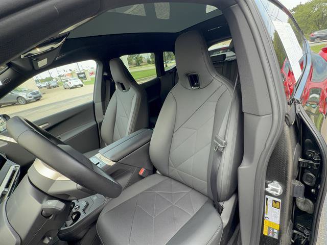 Used 2024 BMW iX xDrive50 w/ Premium Package AWD/4WD image 10