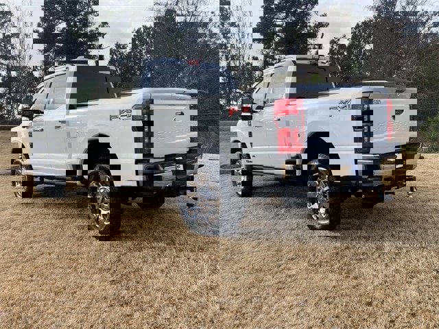 Used 2024 Ford F250 Lariat w/ Lariat Ultimate Package image 41