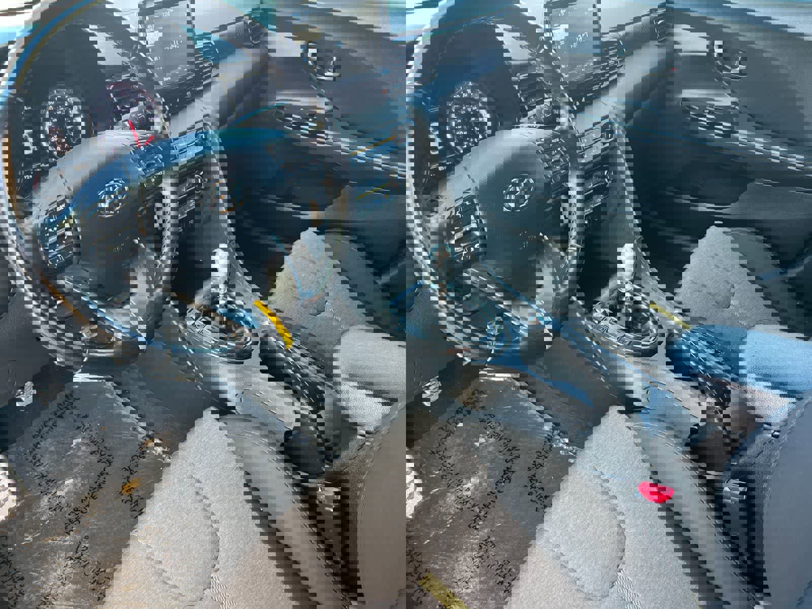 Used 2019 Hyundai Veloster Turbo R-Spec image 11