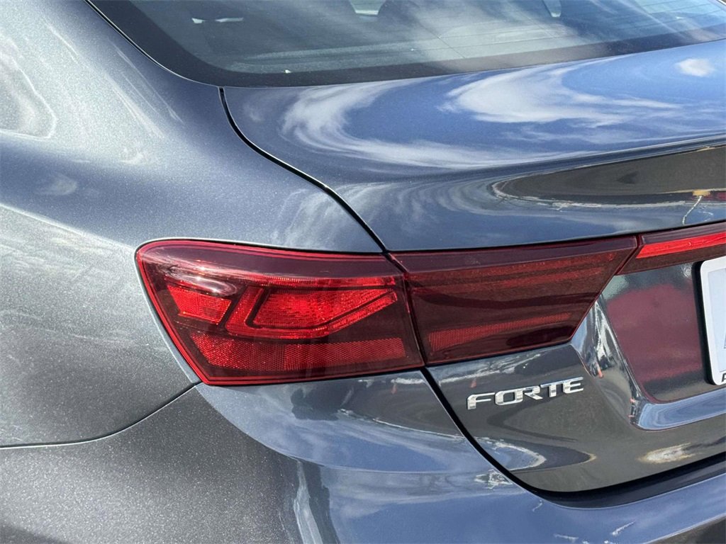 Used 2020 Kia Forte LXS image 8