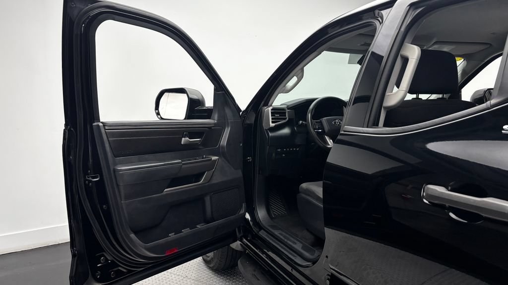 Used 2022 Toyota Tundra SR5 w/ SR5 Convenience Package AWD/4WD image 13