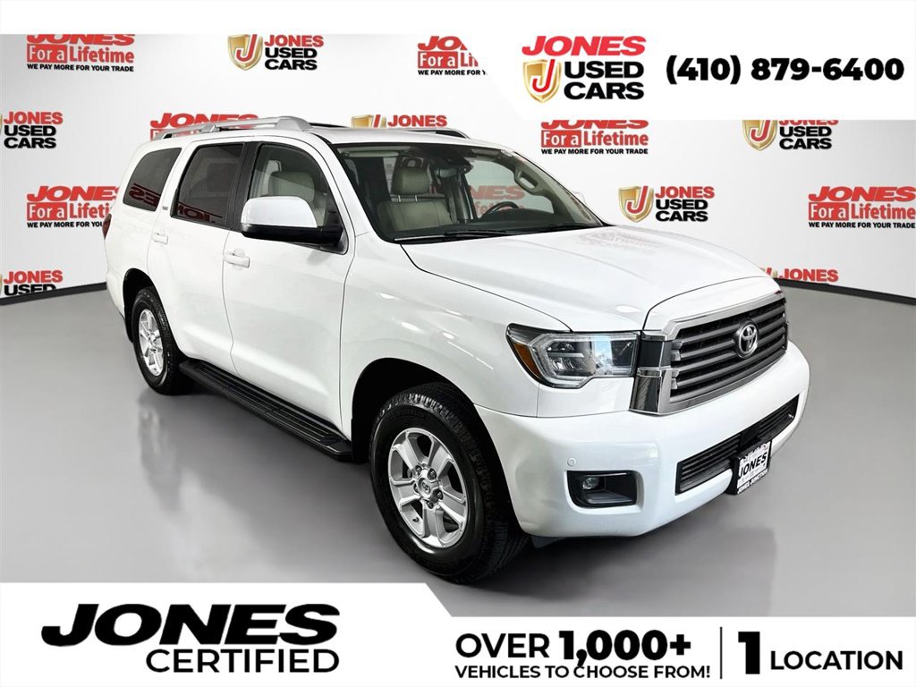 Used 2018 Toyota Sequoia SR5 w/ Premium Package AWD/4WD image 1