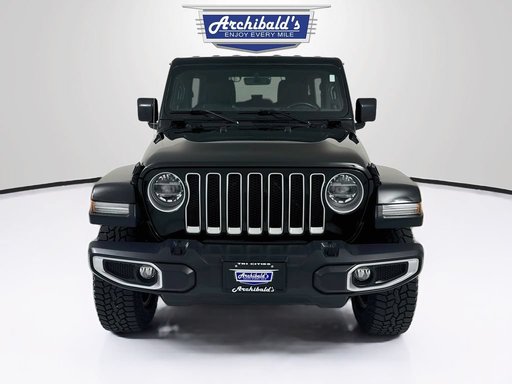 Used 2018 Jeep Wrangler Unlimited Sahara AWD/4WD image 2