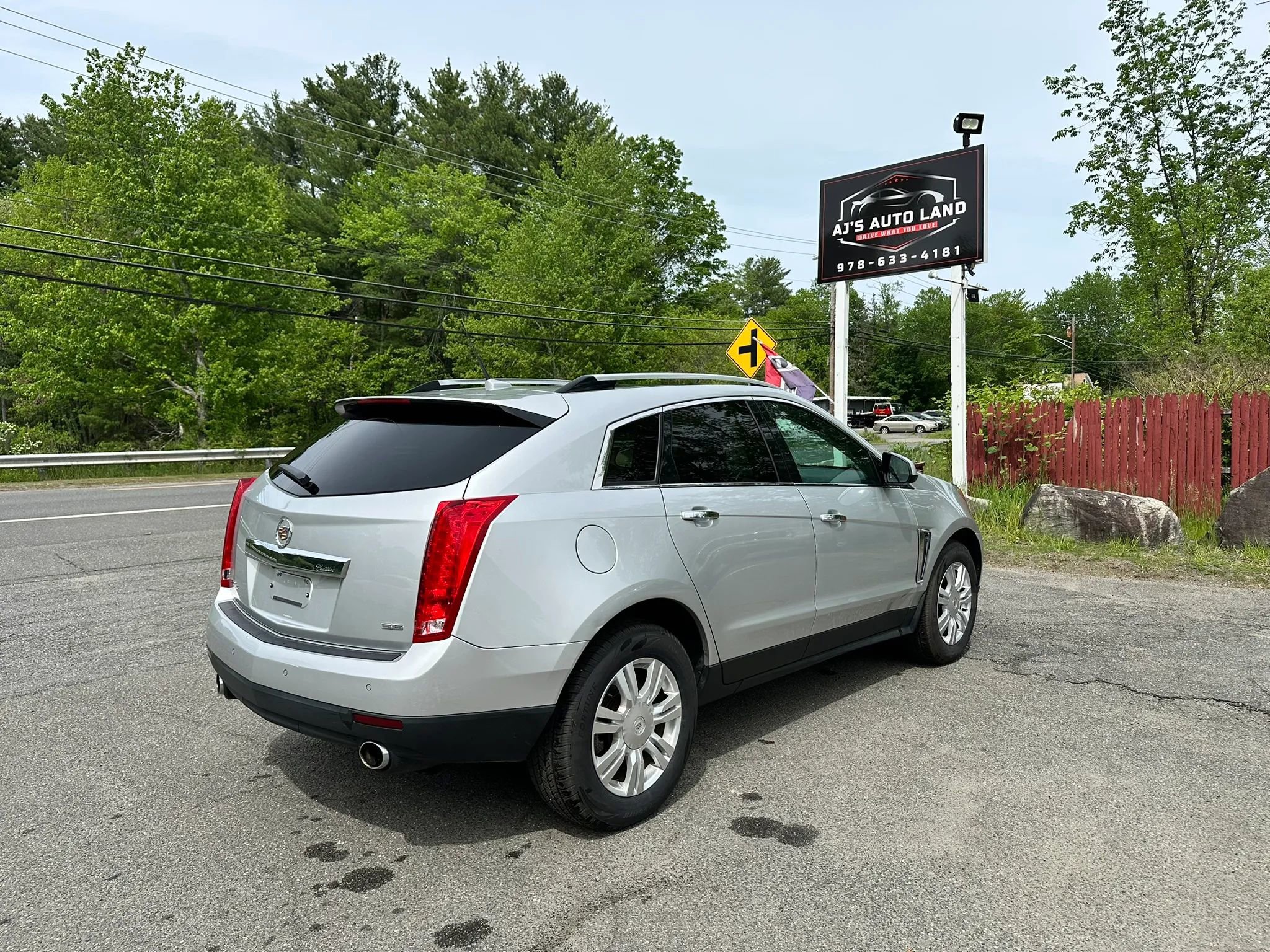 Used 2013 Cadillac SRX Luxury w/ Driver Awareness Package AWD/4WD image 3