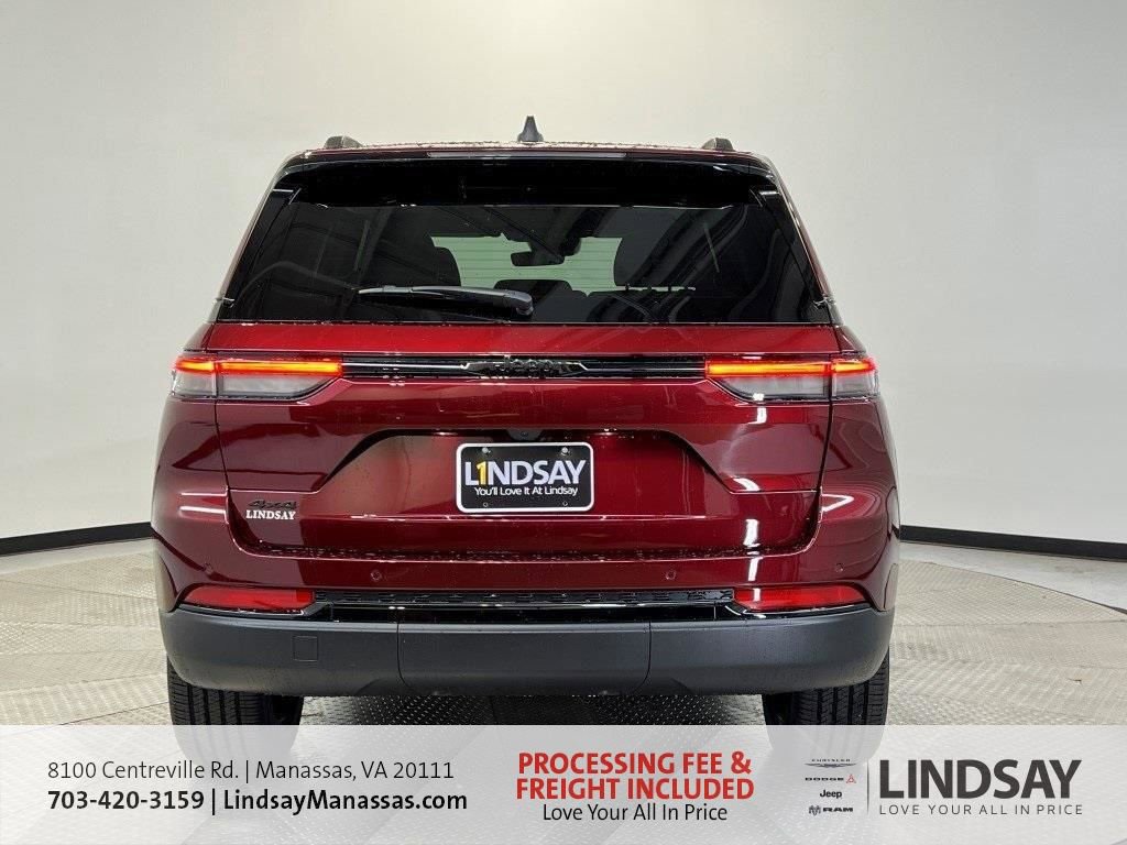 New 2025 Jeep Grand Cherokee Altitude image 5
