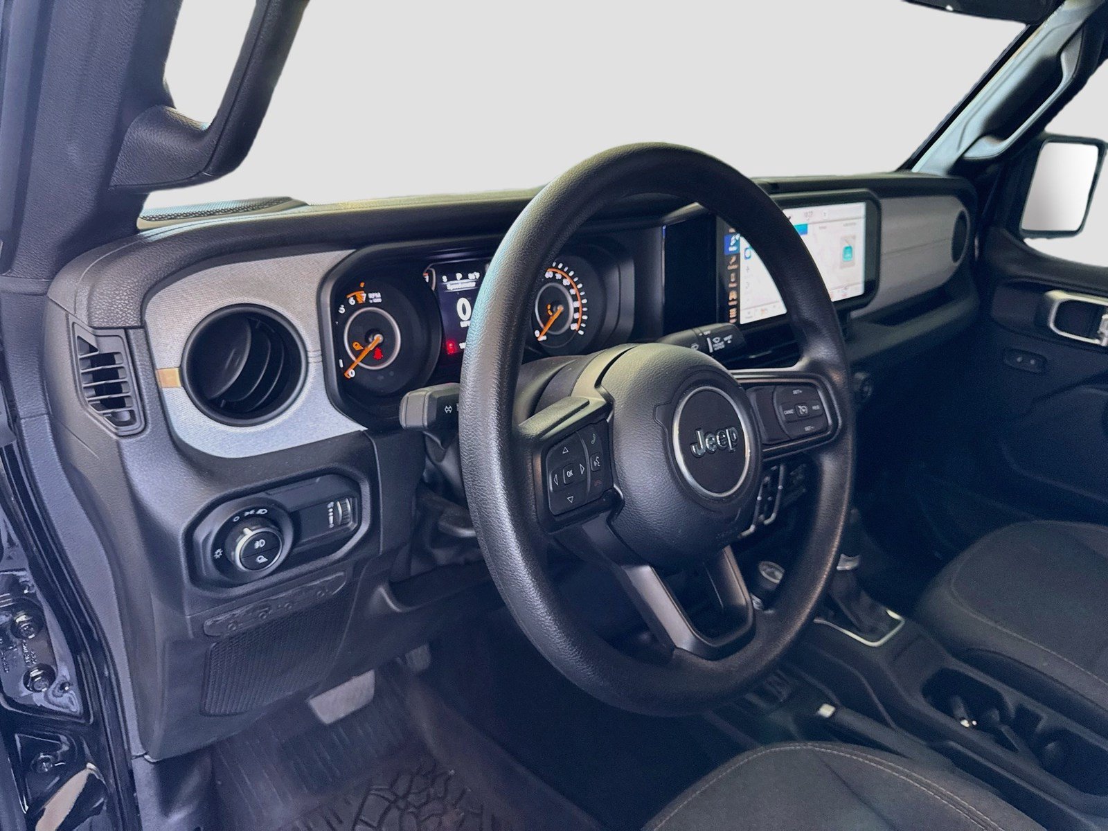 Used 2025 Jeep Gladiator Sport AWD/4WD image 7