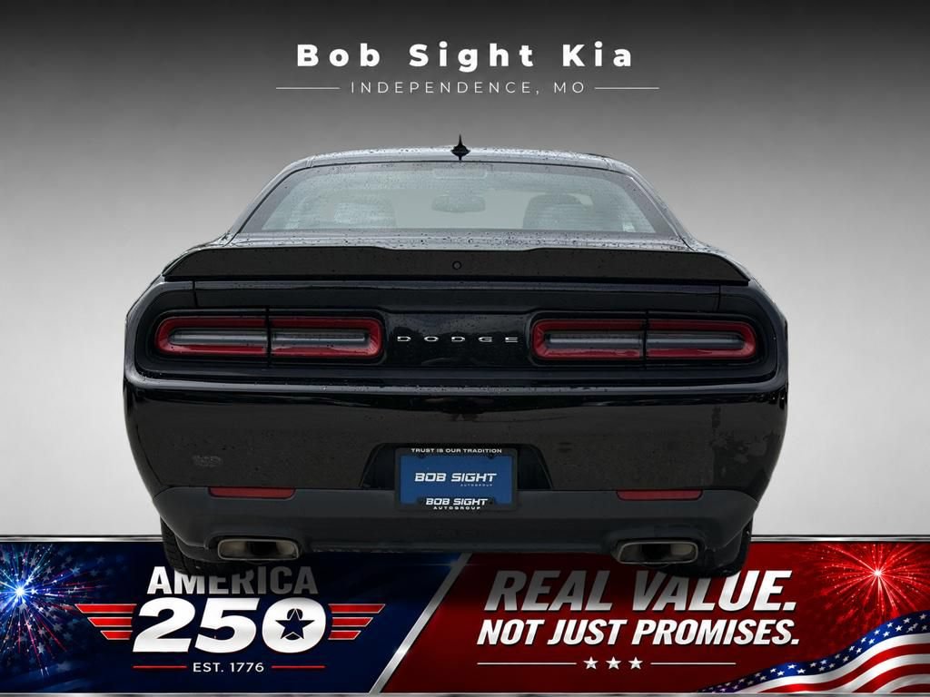 Used 2018 Dodge Challenger R/T w/ Sound Group RWD image 10