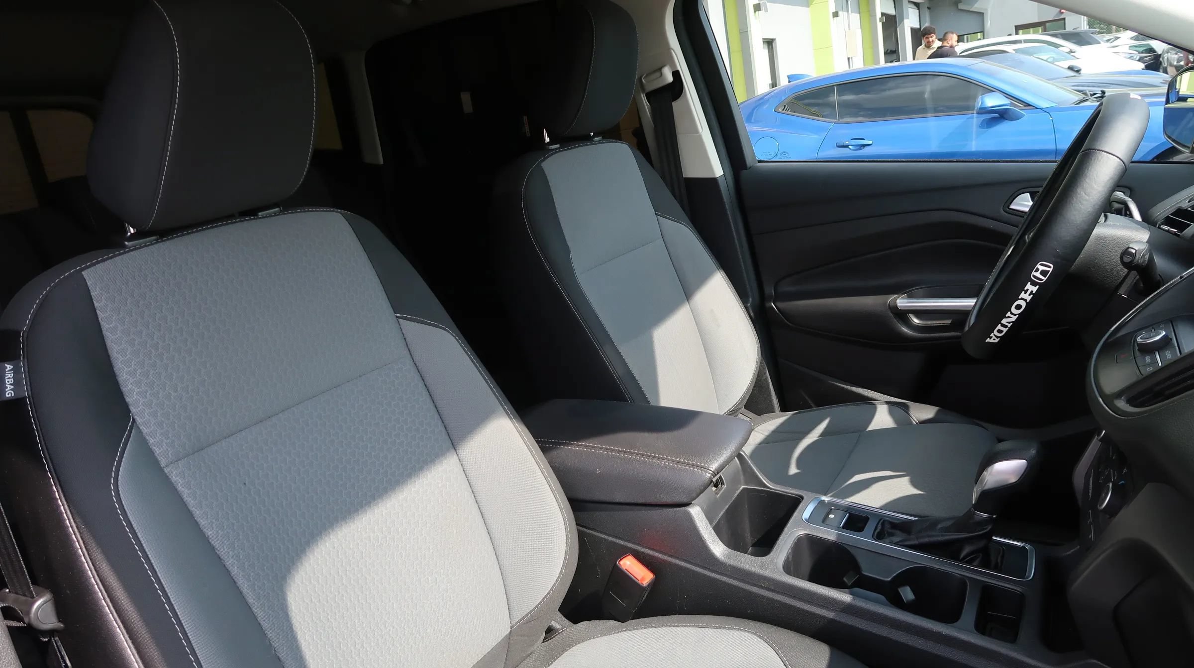 Used 2019 Ford Escape SE FWD image 27